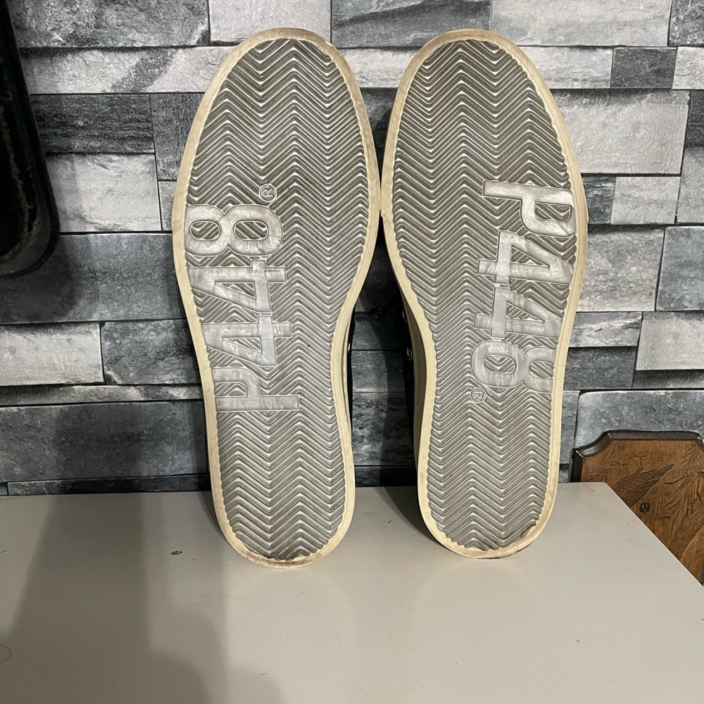 P448"Black and Silver Sneakers 👟-Size (39) -Good Condition - Picture 8 of 12